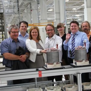 Der Arbeitskreis Wirtschaft und Verkehr zu Gast in der Elektromobilitäts-Fertigung bei VW im Werk Baunatal