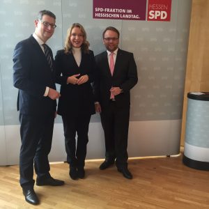 Thorsten Schäfer-Gümbel, Claudia Kemfert und Timon Gremmels heute in Wiesbaden