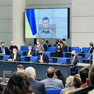 Die Videoansprache des Ukrainischen Präsidenten Selensky im Bundestag am 17. März 2022